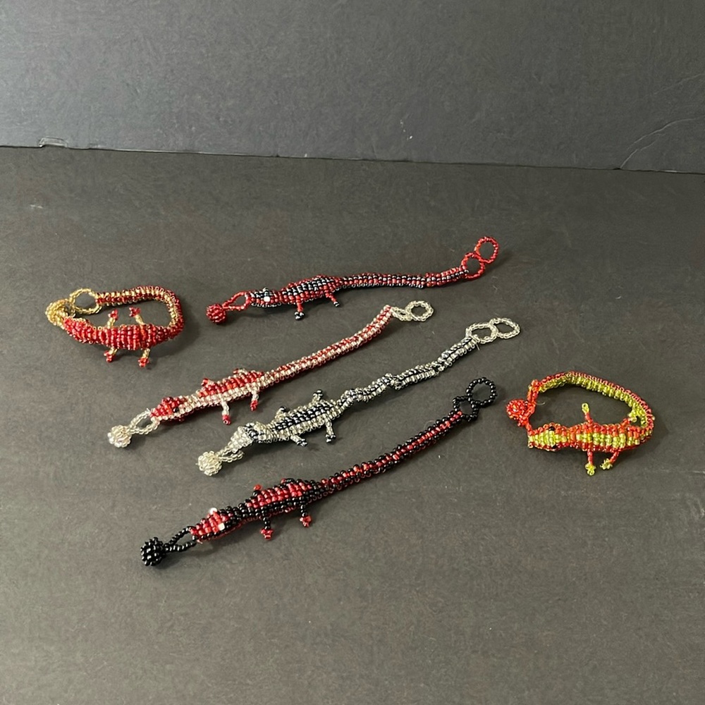 BEADED ALLIGATOR BRACELETS